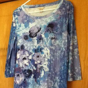 Mid length sleeved shirt blue rose pattern